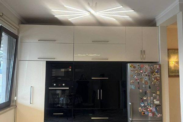 Чавчавадзе 4 | 3+1 Квартира в аренду | 200 м² | 5-й этаж | 2000$/год