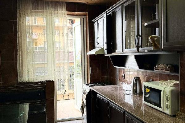 خيمشيشفيلي 43 | شقة 3+1 للإيجار | 130 م² | الطابق الثاني | 800$