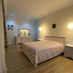 Дом в аренду в Магинджаури | 5 спален | 300 м² | Сад | 3,000$