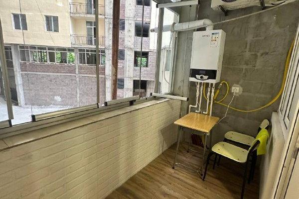 Улица Агмашенебели 1 | Квартира 1+1 в аренду | 47 м² | 2-й этаж | 400$/месяц