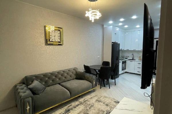 პიროსმანი 19 | 1+1 ბინა ქირავდება | 50 მ² | 16-ე სართული | 800$