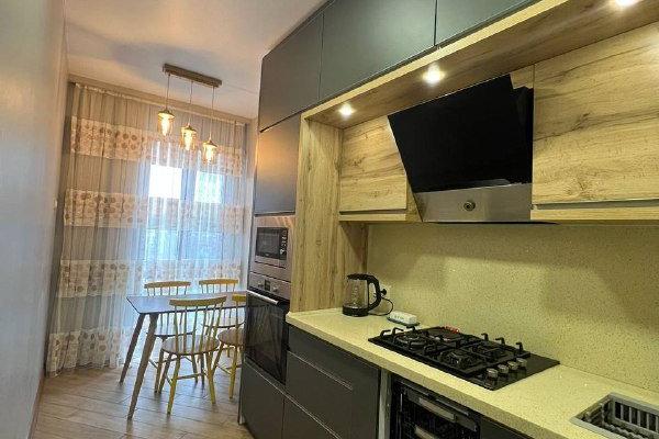 Bagrationi 129 | Kiralık 2 Odalı Daire | 104 m² | 15. Kat | 800$/yıllık