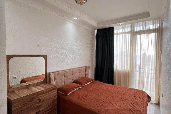 აბუსერიძის 5 | ქირავდება 1+1 ბინა | 47 მ² | 22-ე სართული | 400$