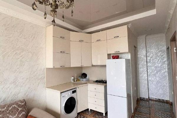 აბუსერიძის 5 | ქირავდება 1+1 ბინა | 47 მ² | 22-ე სართული | 400$