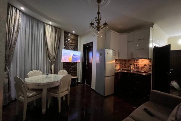 გორგილაძე 98 | ქირავდება 1+1 ბინა | 43 მ² | 16-ე სართული | 450$