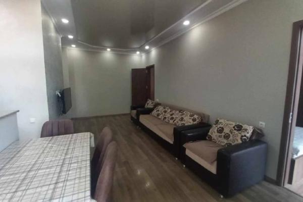 ინასარიძე 15 | ქირავნობა 2+1 ბინა | 80 მ² | 10-ე სართული | 600$