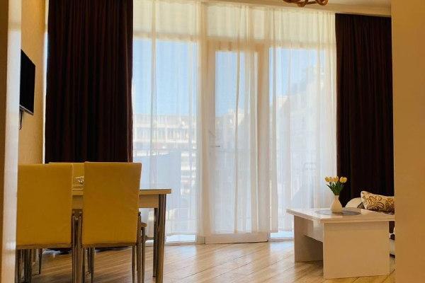 ხიმშიშვილის ქუჩა | 2+1 ბინა ქირავდება | 50 მ² | 10-ე სართული | 600$