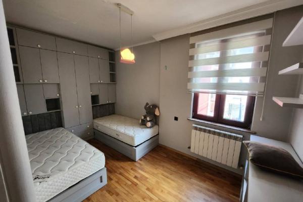 Chereteli Street 6 | 2+1 Apartment for Rent | 120 m² | 3rd Floor | $650