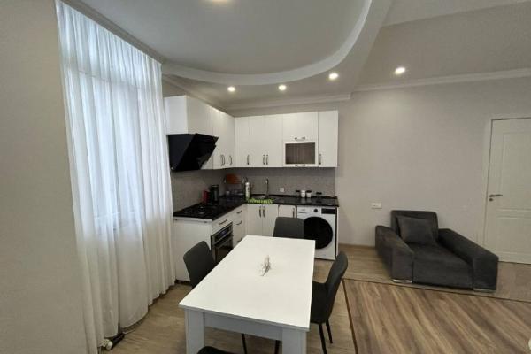 İnasaridze 2 Sokak 6 | Kiralık 2+1 Daire | 67 m² | 14. Kat | 550$