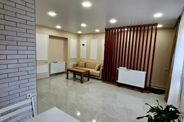 Mamia Komakhidze 113 | Satılık 1+1 Daire | 45 m² | 1. Kat | 77000$