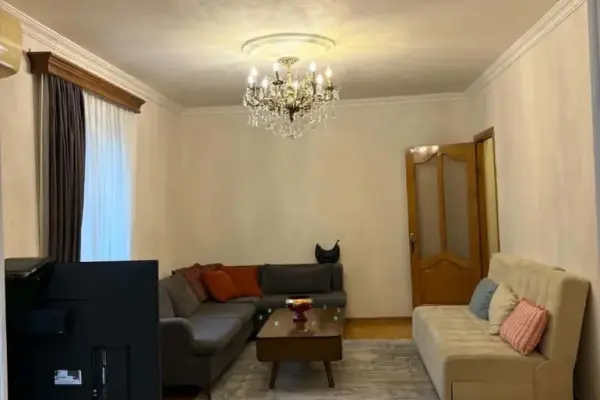 إيفاني جافاخيشفيلي 7 | شقة 4+1 للإيجار | 125 م² | الطابق 4 | 1000$