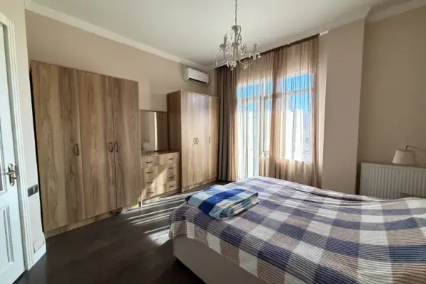 Nikoloz Baratashvili 36 | Kiralık 1+1 Daire | 90 m² | 6. Kat | 800$